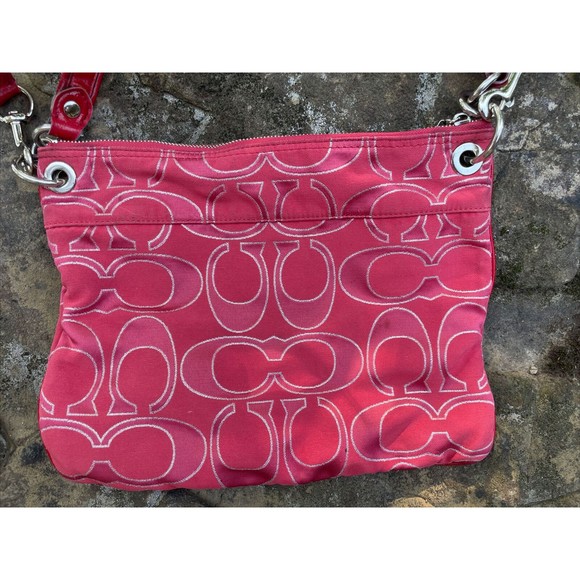 ❤️$98 COACH Poppy Signature Lurex Large Wristlet Pouch Bag Ruby RARE HTF 46121❤ - Picture 6 of 10